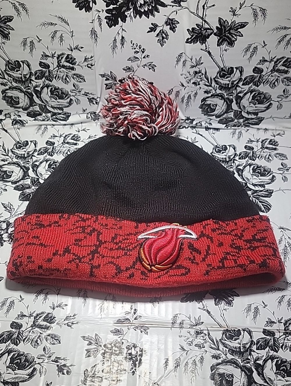 NBA Red & Black Miami Heat Knit Pom Beanie